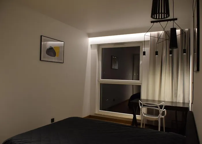 Uroczy Z Widokiem I Darmowym Parkingiem Poznań