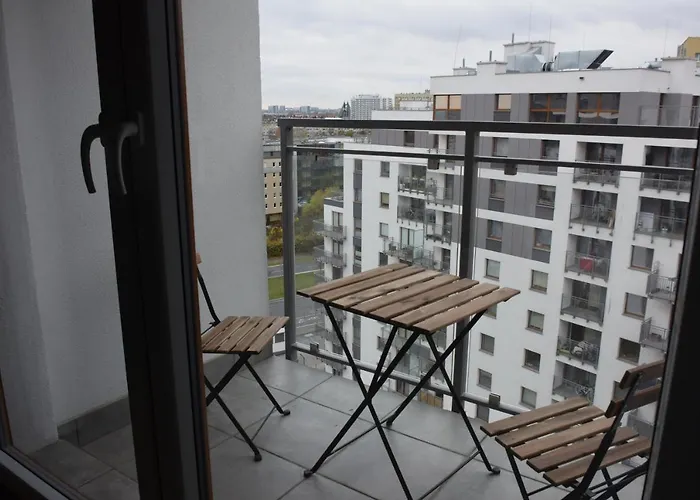 Uroczy Z Widokiem I Darmowym Parkingiem * Poznań